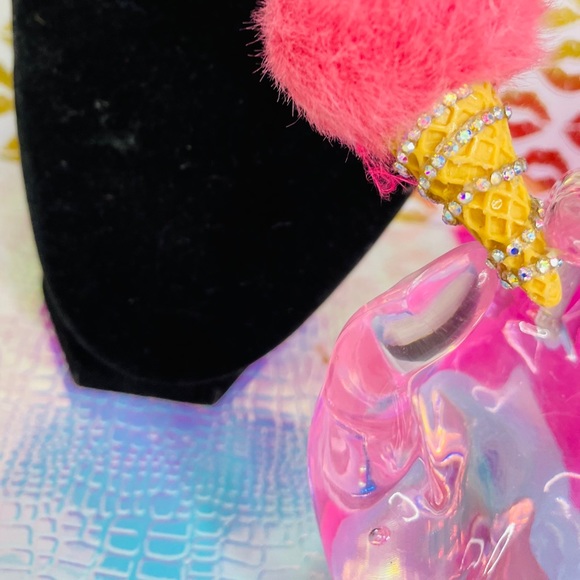 Necklace - Picture 3 of 8